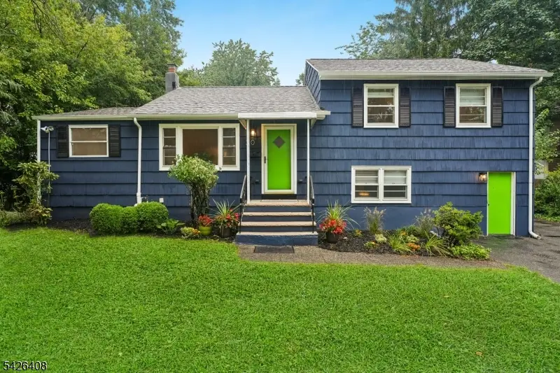 30 James St, Montclair, NJ 07042 - #1