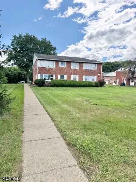 680 State Route 15 #35, Jefferson Twp., NJ 07849