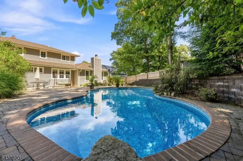 172 Rafkind Rd, Bloomingdale, NJ 07403 - #2