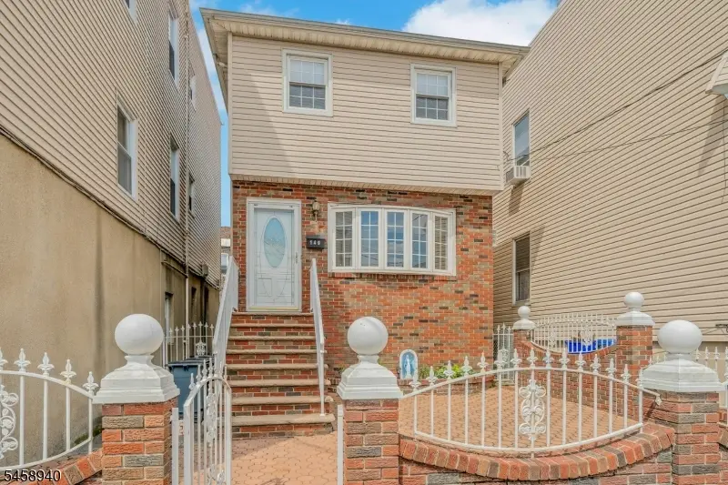 149 Chestnut St, Kearny, NJ 07032 - #1
