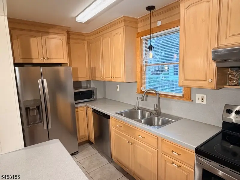 23 Ferro Monte Ave, Kenvil, NJ 07847 - #2