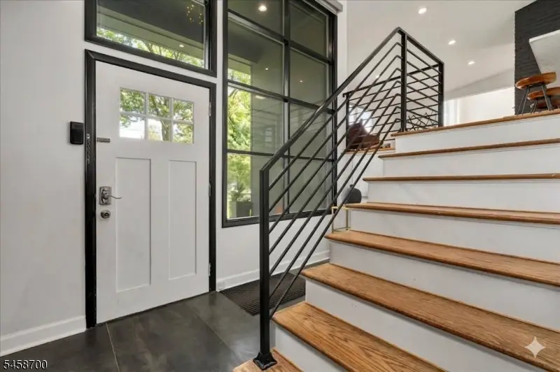 6 Donsen Ln, Scotch Plains, NJ 07076 - #3