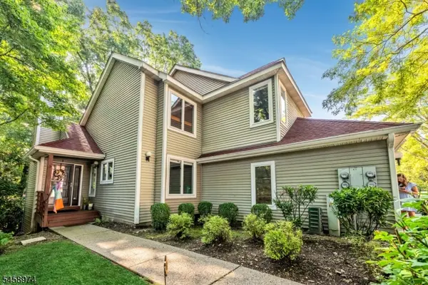 2 Ridgeview Ter, Jefferson Twp., NJ 07438
