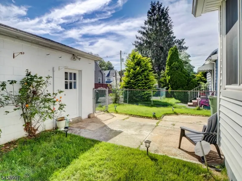 606 E 3rd Ave, Roselle, NJ 07203 - #3