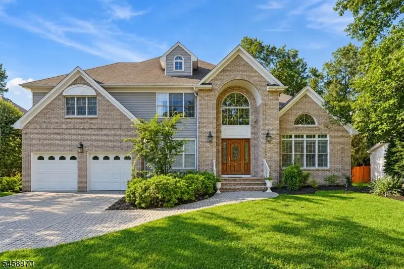 3 Alexandria Dr, East Hanover, NJ 07936 - #1