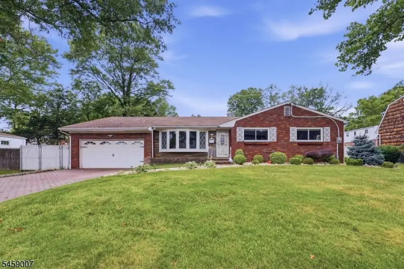 198 Cornell Ave, Rahway, NJ 07065 - #1