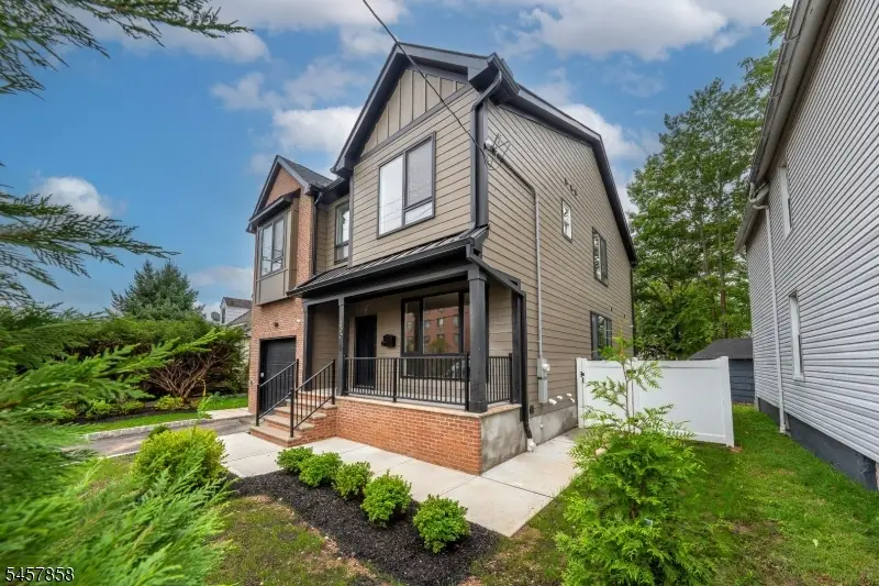 1800 Lawrence St, Rahway, NJ 07065 - #3