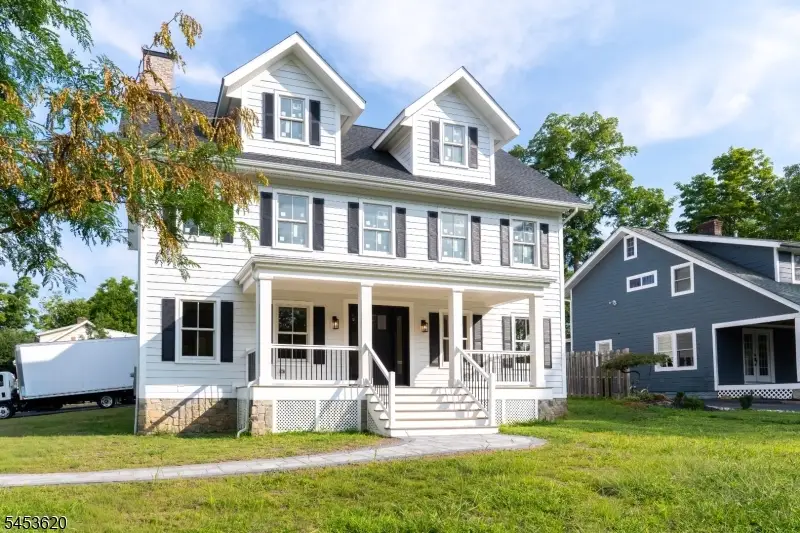 30 E Main St, Mendham, NJ 07945 - #1