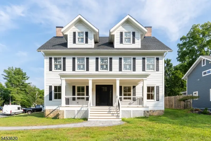 30 E Main St, Mendham, NJ 07945 - #2