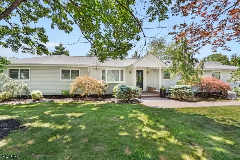 216 Glen Crest Dr, Neshanic Station, NJ 08853 - #2