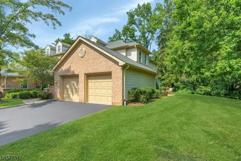 13 Chadwell Pl, Morris, NJ 07960 - #3