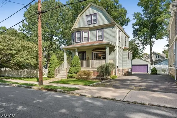 46 N Hillside Ave, Chatham Boro, NJ 07928
