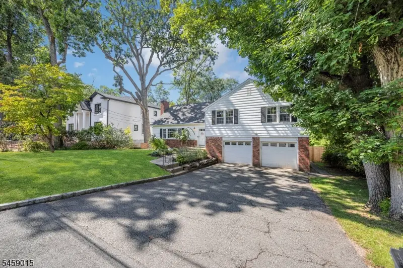 9 Edgewood Ave, West Orange, NJ 07052 - #2