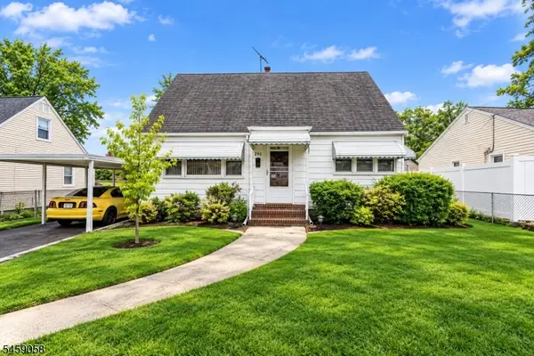 895 Apgar Ter, Rahway City, NJ 07065