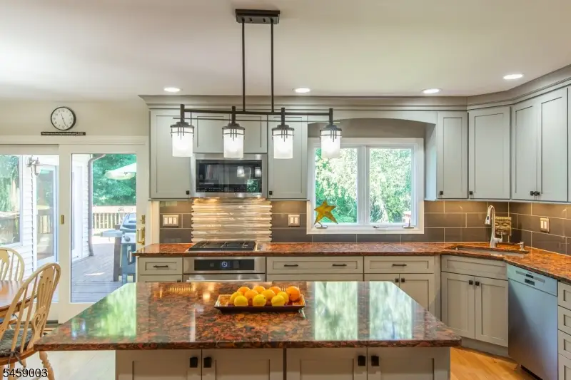 10 Weiss Dr, Montville, NJ 07045 - #1