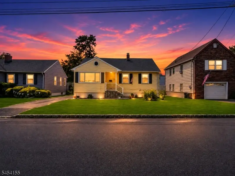 512 Laurel Ave, Roselle Park, NJ 07204 - #1
