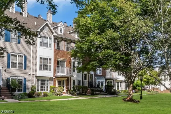 709 Dunn Cir, Bridgewater Twp., NJ 08807