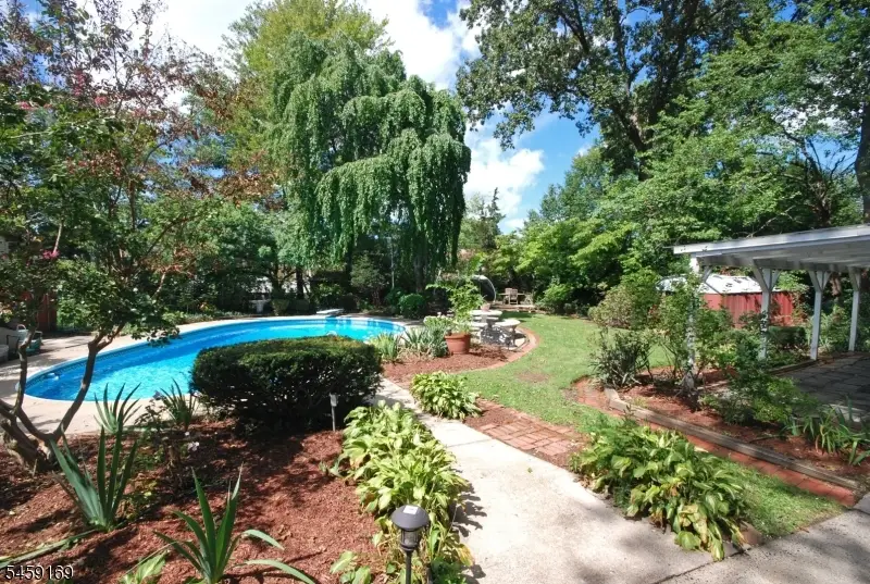 42 Oak Ridge Rd, Clifton, NJ 07013 - #2