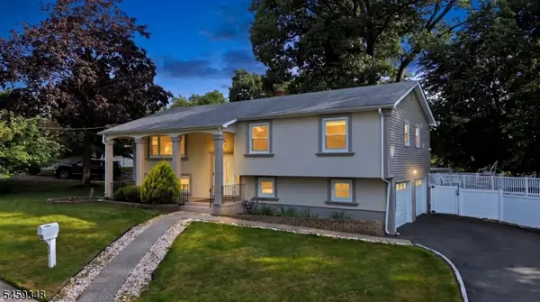 66 Lockwood Pl, Clifton City, NJ 07012