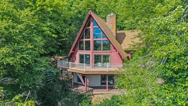 84 Two Bridges Rd, Montville Twp., NJ 07082