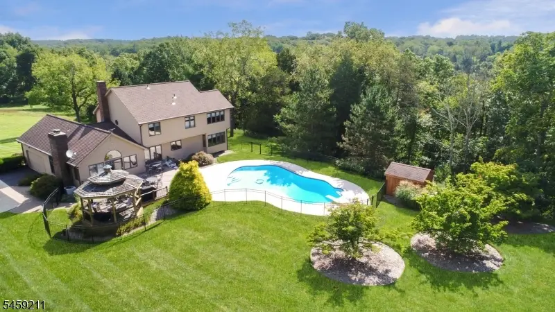7 Cherokee Trl, Blairstown, NJ 07825 - #2