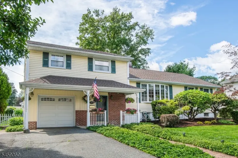 18 Kadel Dr, Succasunna, NJ 07876 - #1