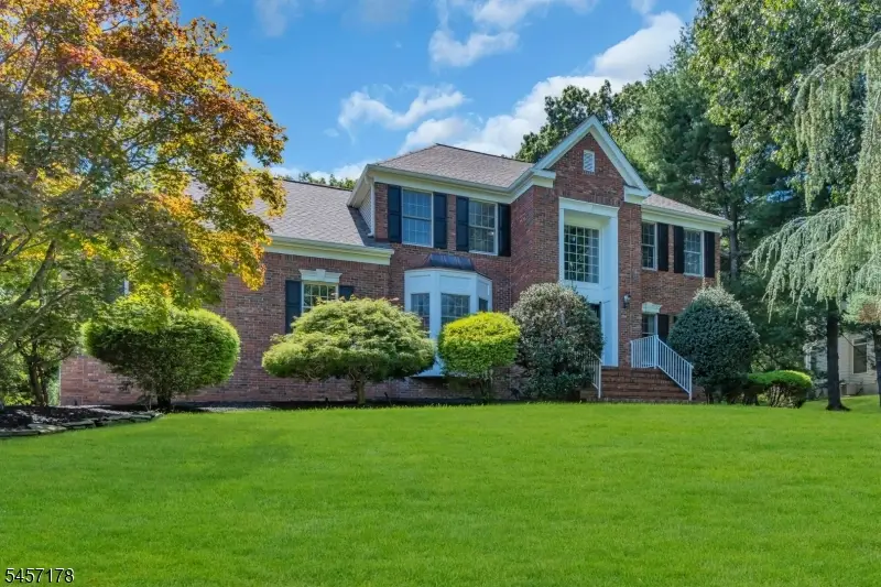 4 Mcmanus Dr, Martinsville, NJ 08807 - #2