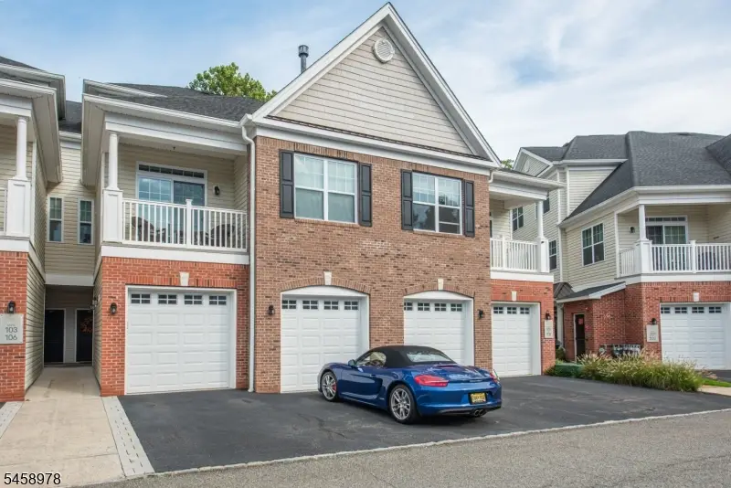 106 Autumn Ct, Little Falls, NJ 07424 - #1