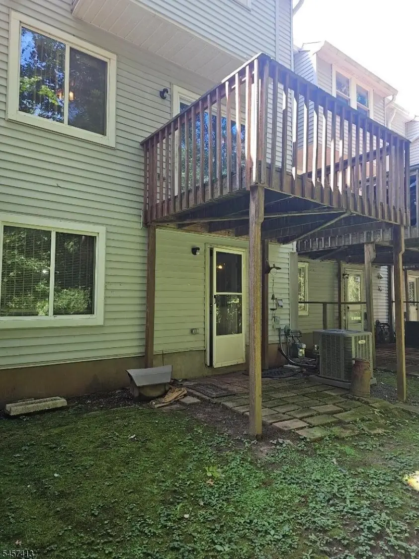 59 Woodland Dr, Roselle, NJ 07203 - #3
