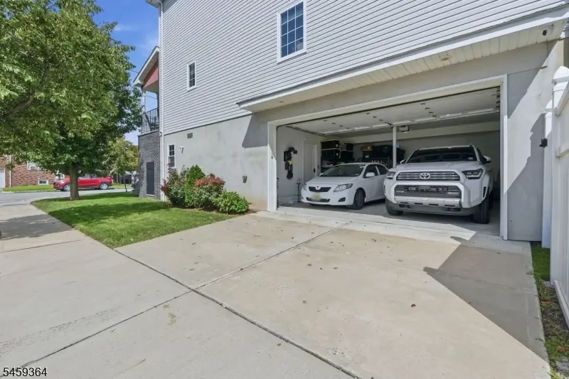 38 Center St, Belleville, NJ 07109 - #3