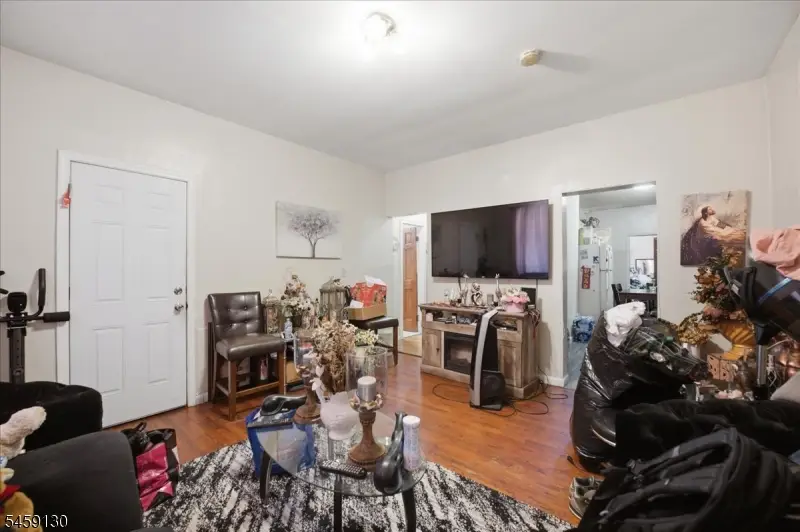 70 4th St, Elizabethport, NJ 07206 - #3