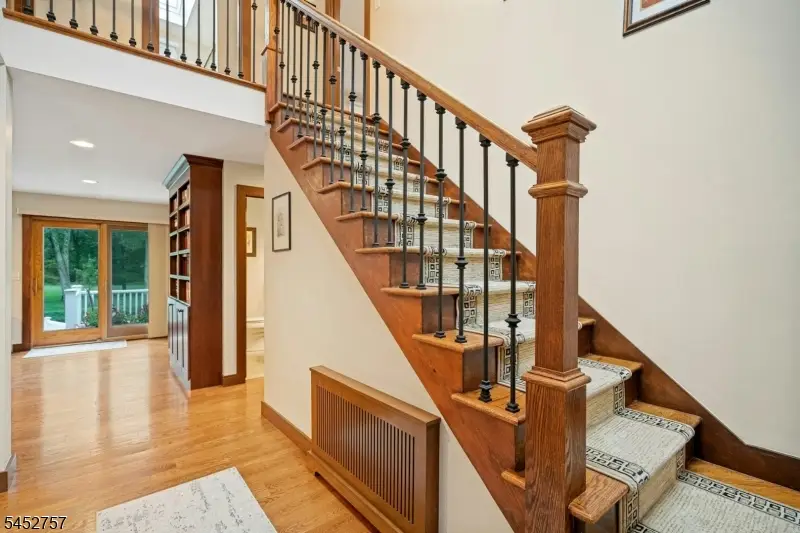 25 Bryers Ln, Upper Saddle River, NJ 07458 - #2