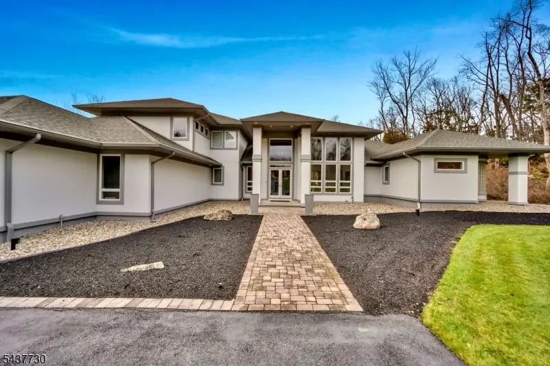 46 Benham Way, Sparta, NJ 07866 - #2
