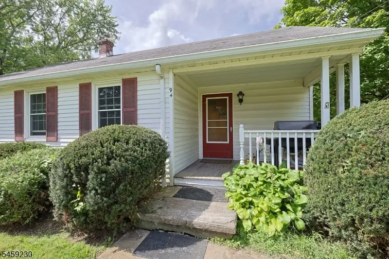94 Broad St, Frankford, NJ 07826 - #3