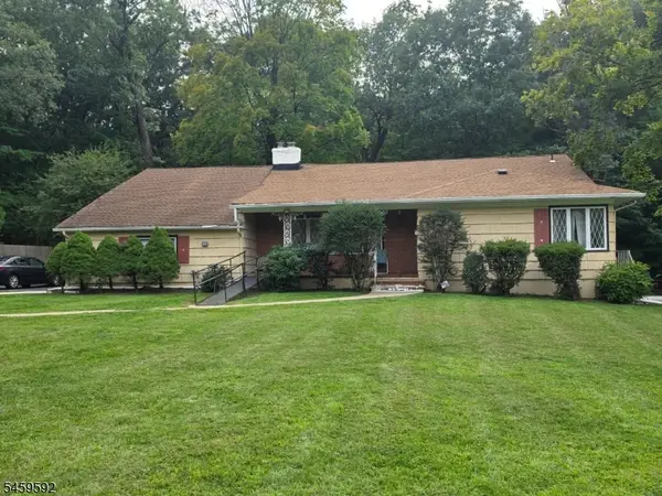 39 Greendale Rd, Cedar Grove Twp., NJ 07009