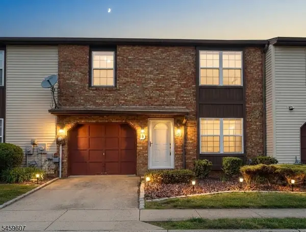58 Lenape Trl, Washington Boro, NJ 07882