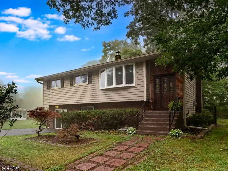 1 Oklahoma Trl, Hopatcong, NJ 07843 - #2