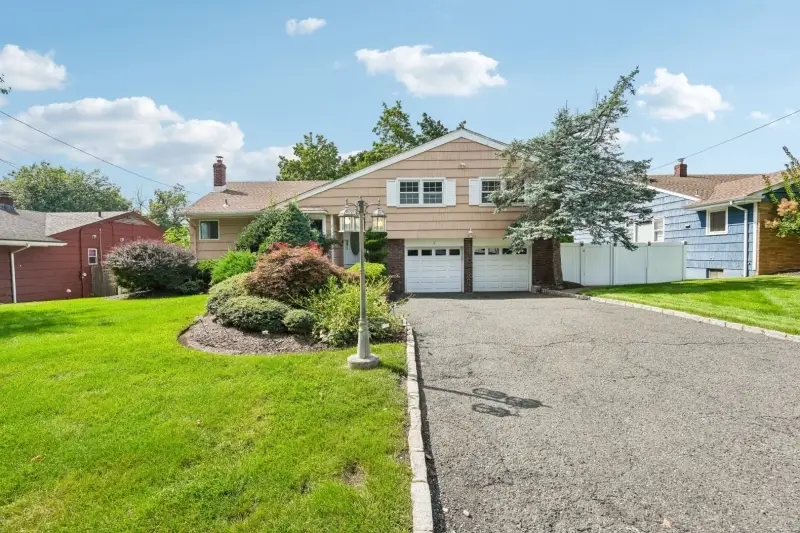 3 Wedgewood Dr, West Orange, NJ 07052 - #1