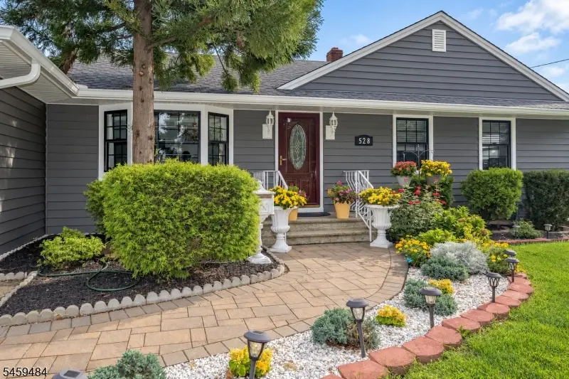528 Conant St, Hillside, NJ 07205 - #2