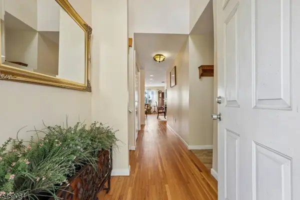 411 Heights Dr, Haledon Boro, NJ 07508