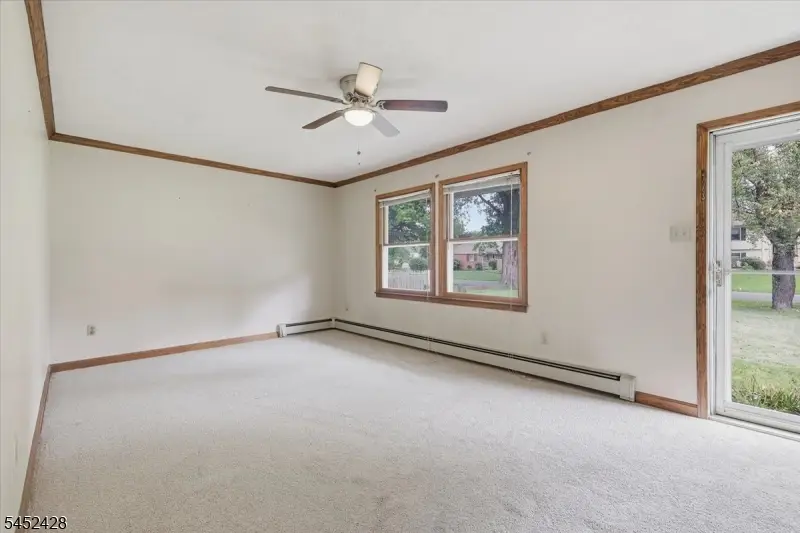 2 Warren Pl, Belvidere, NJ 07823 - #3