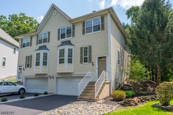 26 Whimble Ct, Wayne Twp., NJ 07470