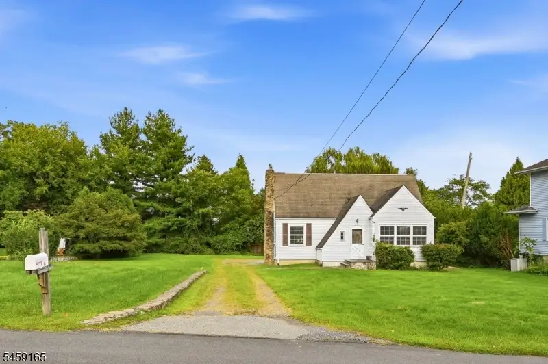 14 Sand Spring Rd, Morris, NJ 07960 - #2