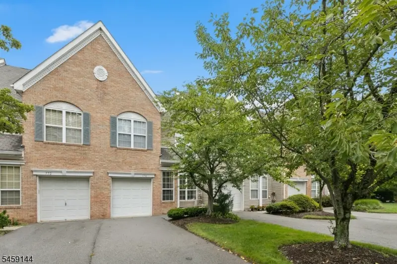 774 Featherbed Lane, Clark, NJ 07066 - #2