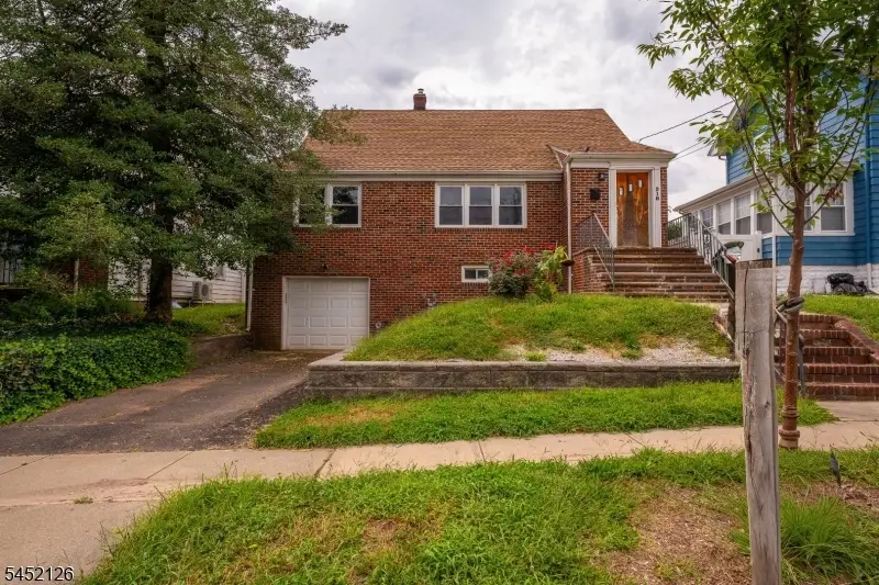 518 Thompson Ave, Roselle, NJ 07203 - #1