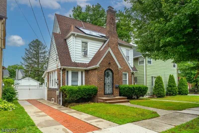 15 Stevens Rd, Belleville, NJ 07109 - #1