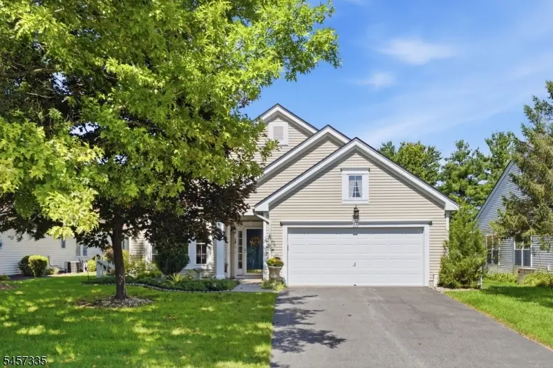 62 Kensington Cir, Brookfield, NJ 07823 - #2