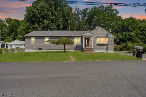 50 Woods Rd, Little Falls Twp., NJ 07424