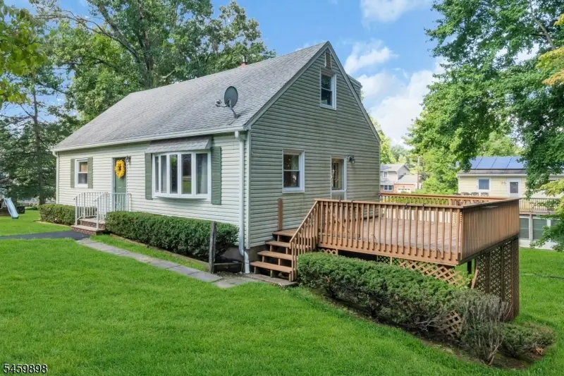10 Park Ter, East Hanover, NJ 07936 - #2