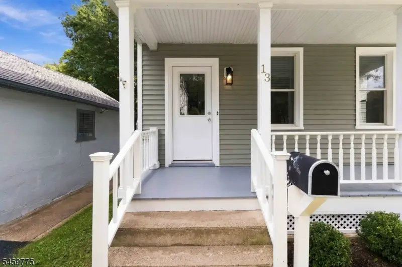 13 Malcolm St, Morristown, NJ 07960 - #3